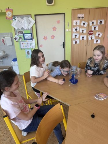 Skolni-druzina-1-brezen-28