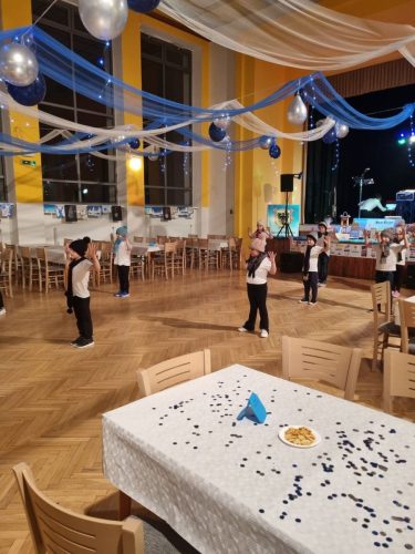 1.tr .-Vystoupeni-na-sk.-plese-5