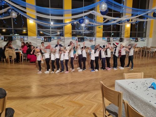 1.tr .-Vystoupeni-na-sk.-plese-7