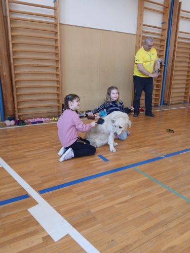 Canisterapie-1.-skupina-16