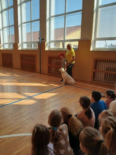 Canisterapie-1.-skupina-23