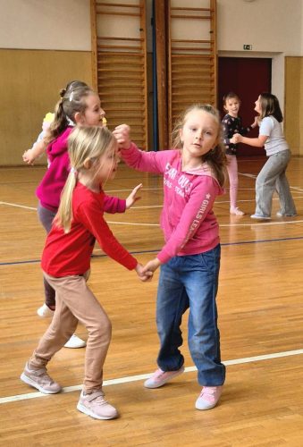 Country-tance-1.-trida-4