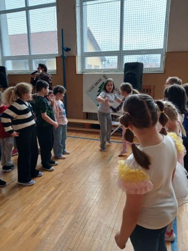 Country-tance-2.-trida-12