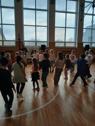 Country-tance-2.-trida-22