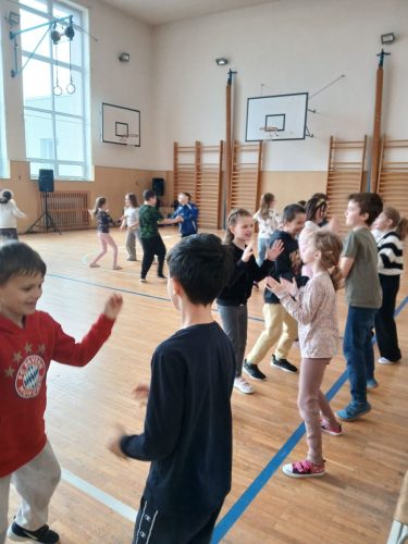 Country-tance-2.-trida-8