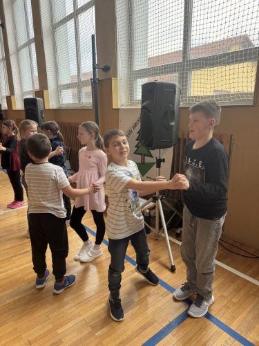 Country-tance-345.-trida-11