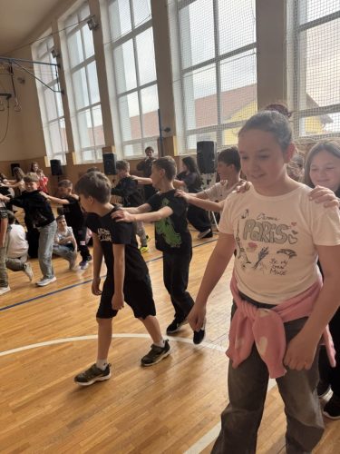 Country-tance-345.-trida-32