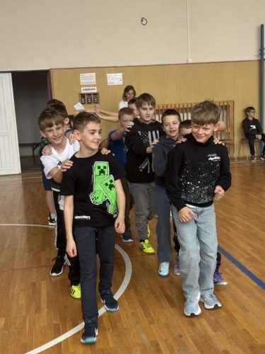 Country-tance-345.-trida-37