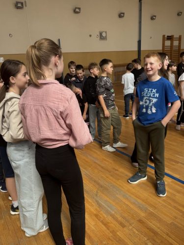 Country-tance-345.-trida-48