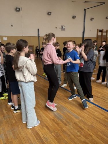 Country-tance-345.-trida-49