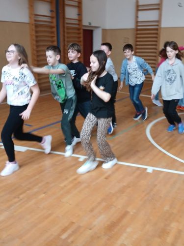 Country-tance-345.-trida-6