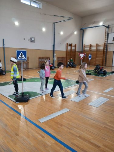 Mobilni-dopravni-hriste-1.-trida-45