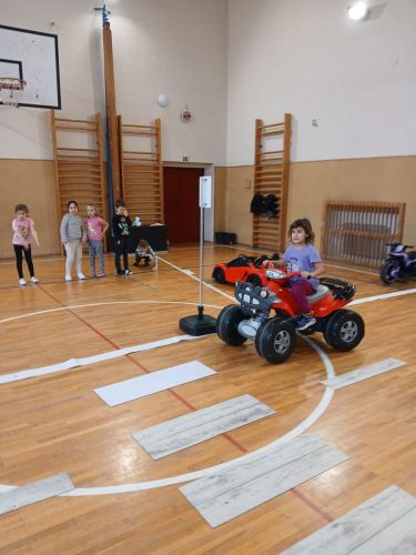 Mobilni-dopravni-hriste-1.-trida-49