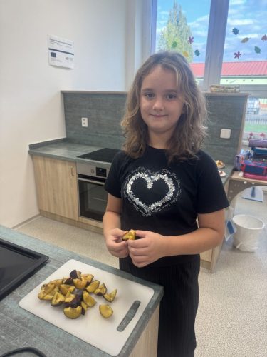 Ochutnavka-ovoce-4.-trida-9