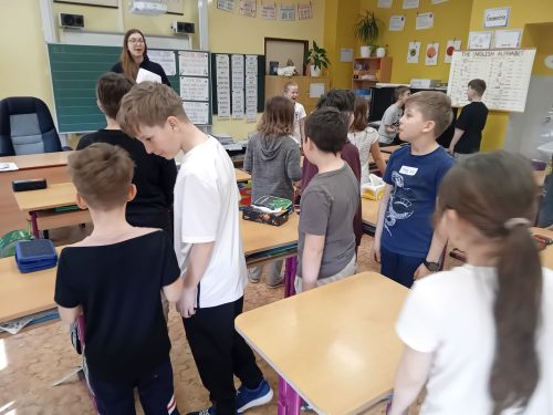 Podane-ruce-emoce-3-5