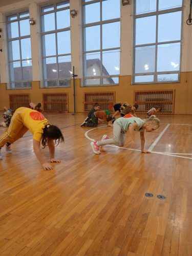 Sportovni-krouzek-MLADSI-1