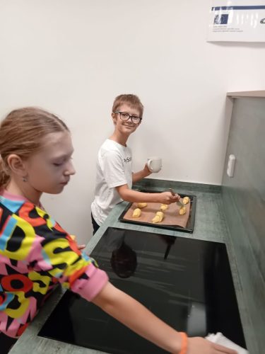 Svatomartinske-rohlicky-peceni-3-6