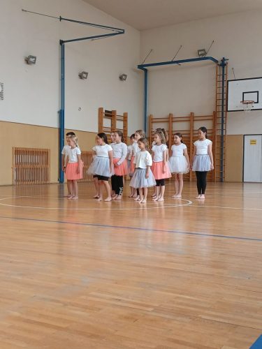 Tanecni-krouzek-vystoupeni-13