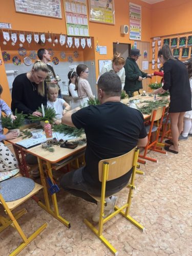 Vanocni-tvoreni-s-rodici-4.-tr-7