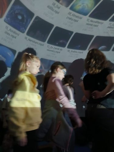 mobilni-planetarium-4-8